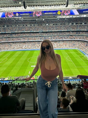 Maria Arreghini nude photo 7