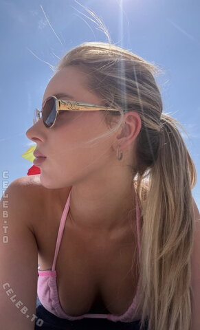 Maria Godovskaya Fresh (2 photos)