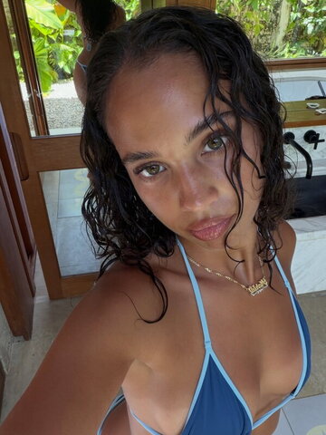María Isabel Hot (9 photos)