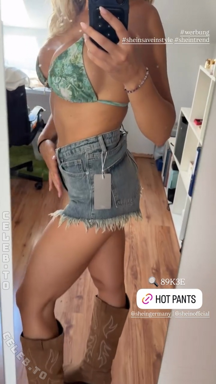 Maria Maksimovic nude photo 9