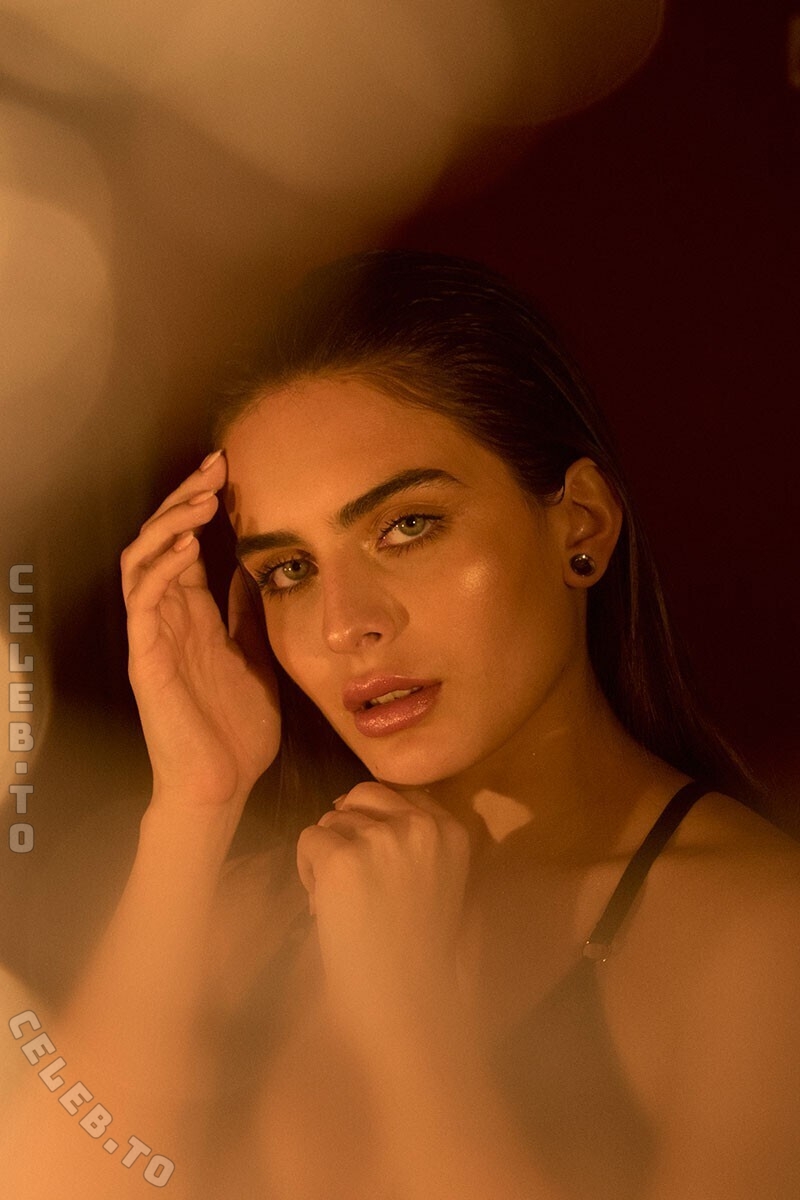 Maria Sol nude photo 3