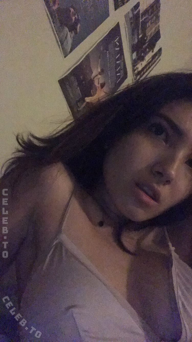 Maria Zhang nude photo 1