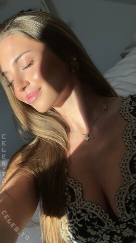 Mariablaa nude photo 12