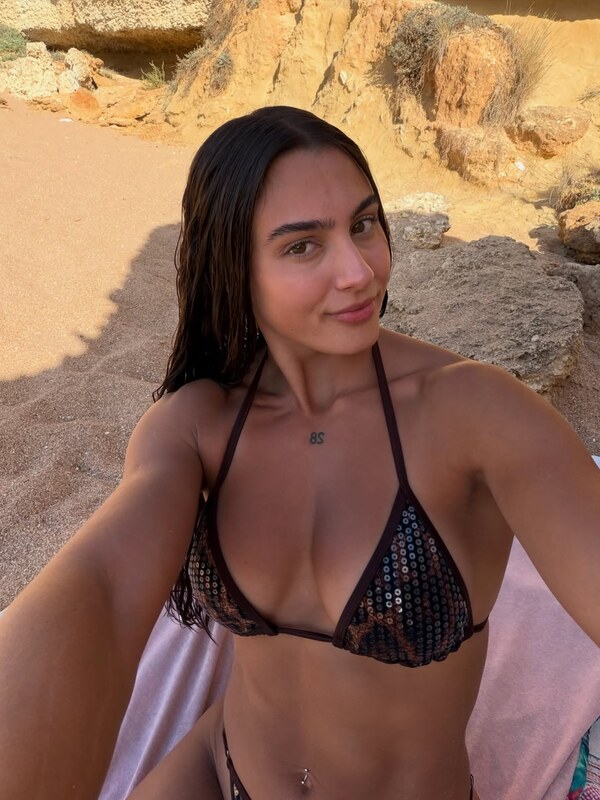 Mariagutx nude photo 6