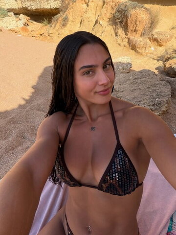 Mariagutx nude photo 6