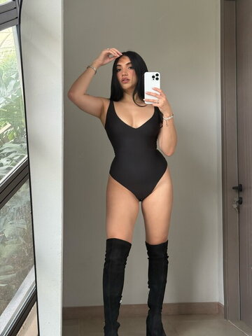 Mariam Obregon nude photo 5