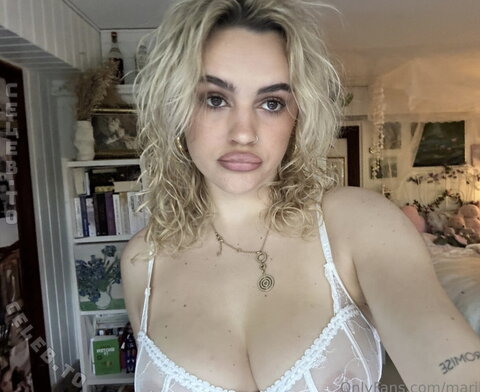 Maribel Sancia Todt nude photo 10