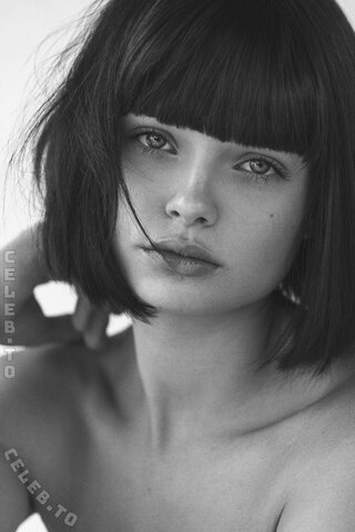 Marie Grippon nude photo 29