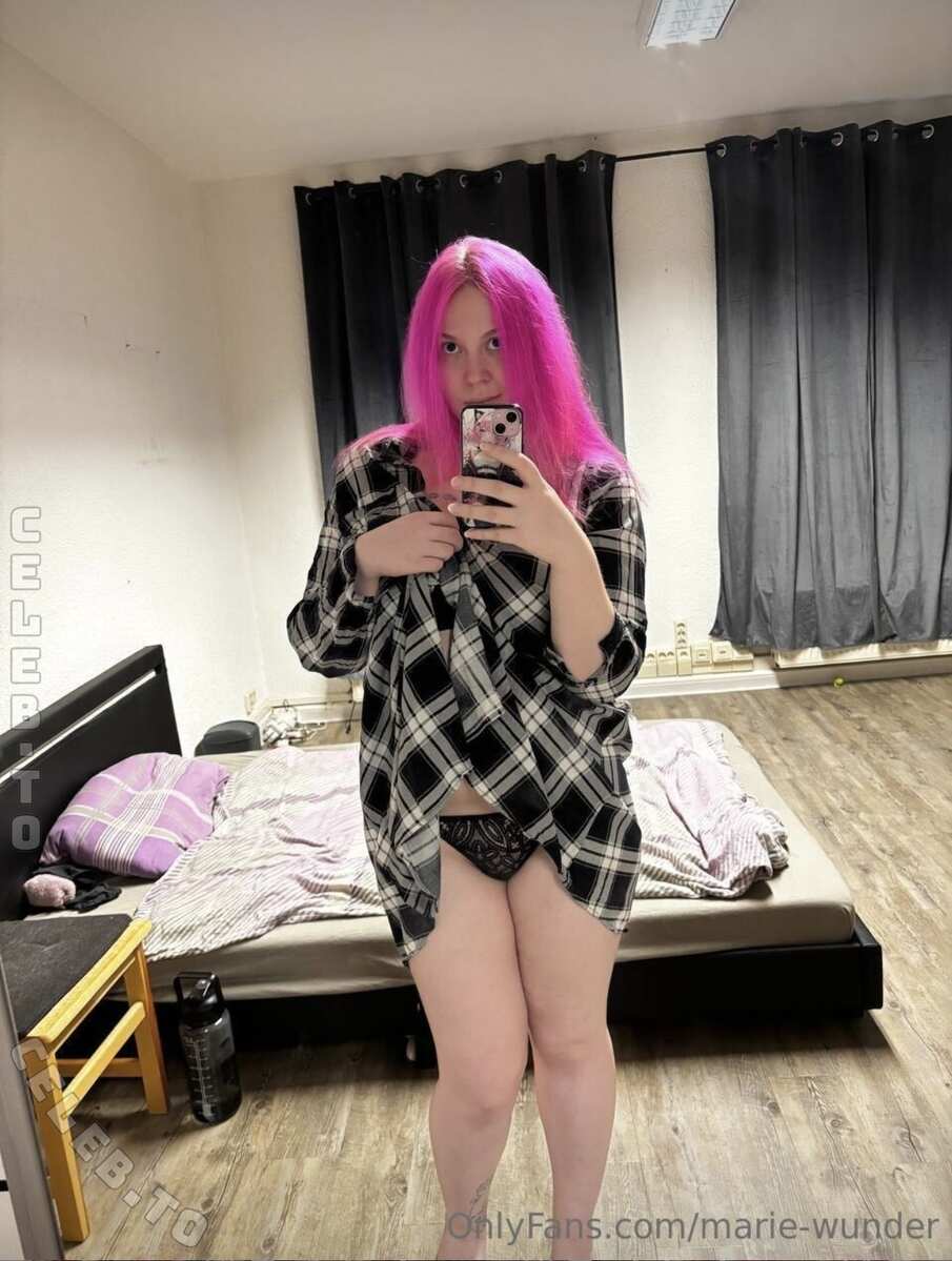 Marie Wunder nude photo 1