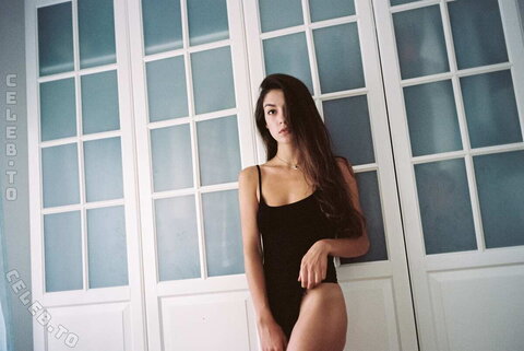 Marie Zoé nude photo 16