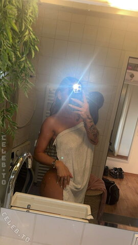 mariela_ella nude photo 14