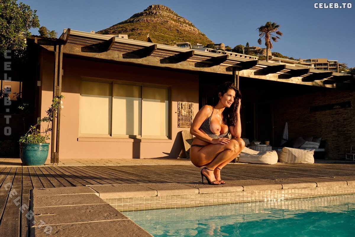 Mariella Ahrens nude photo 3