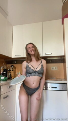 marieloves2cuddle nude photo 8