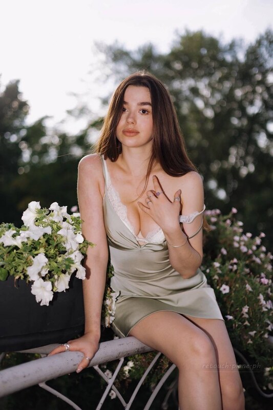 Mariia nude photo 6