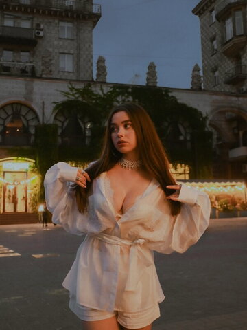 Mariia nude photo 12