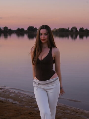 Mariia nude photo 6