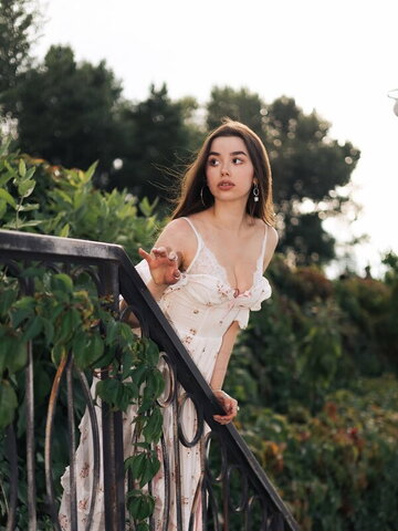 Mariia nude photo 3