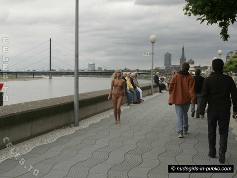 Marinka nude photo 3