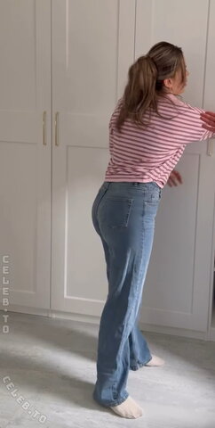 MarisaEmrah nude photo 9