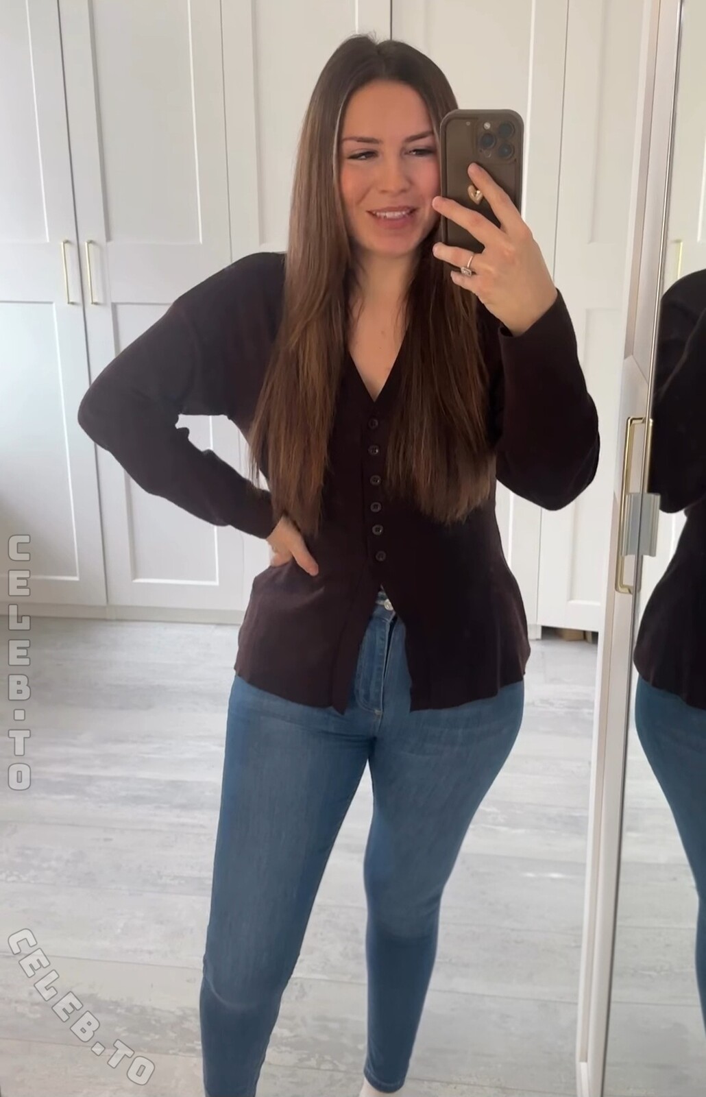 MarisaEmrah nude photo 3
