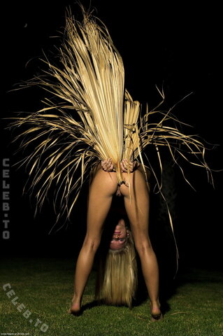Marketa Belonhoa nude photo 7