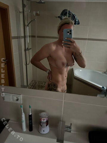 Markt.de Amateurinnen nude photo 20