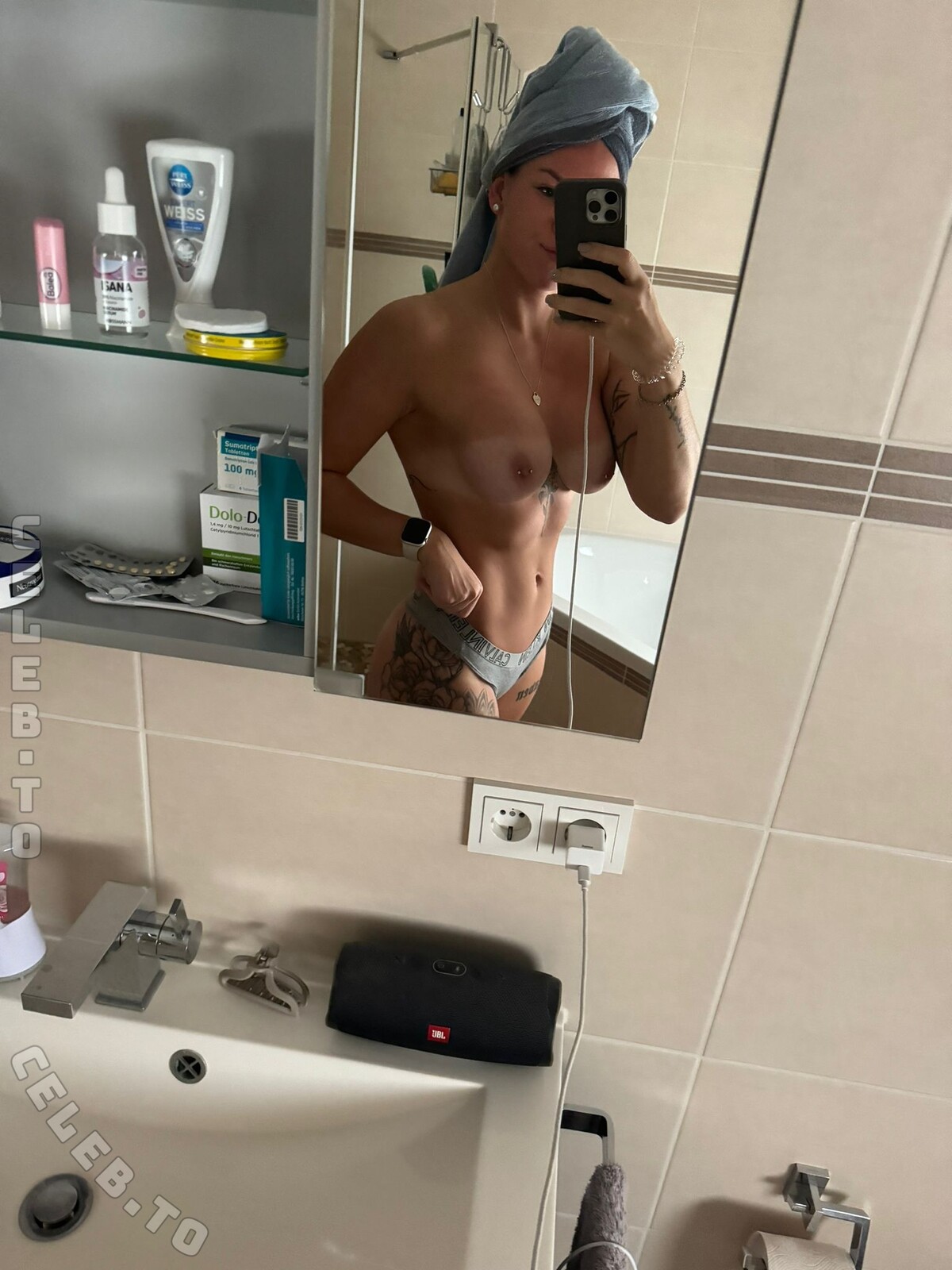 Markt.de Amateurinnen nude photo 9