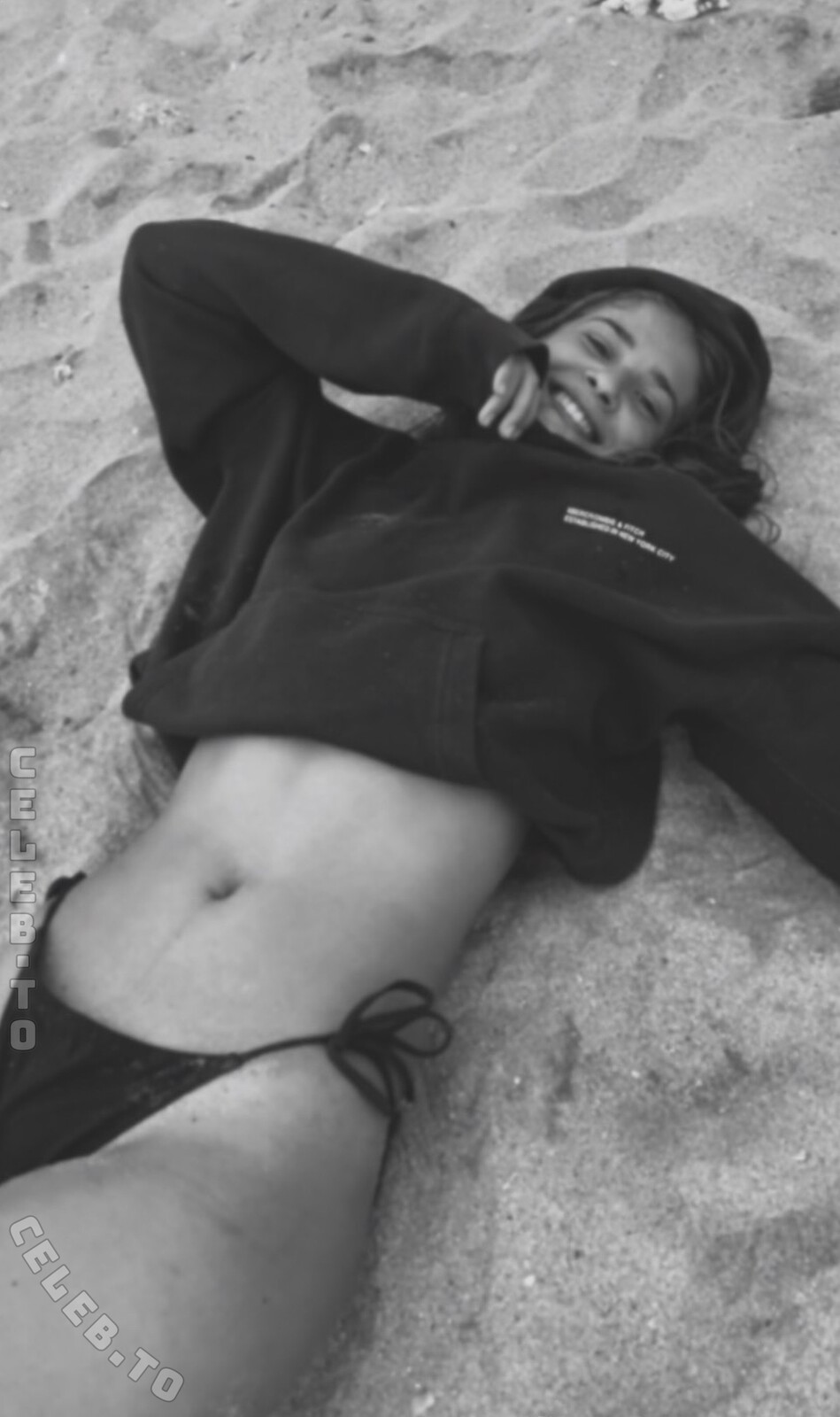 marla.schnr nude photo 1
