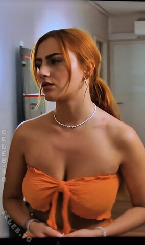 Marleen Schäfer nude photo 9