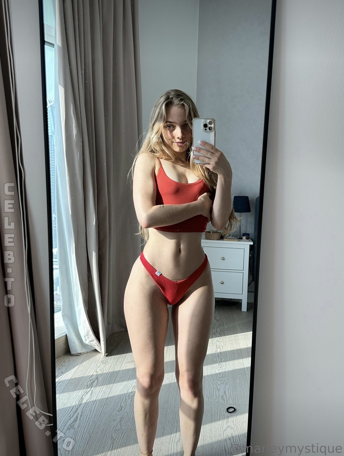 Marley Mystique nude photo 6