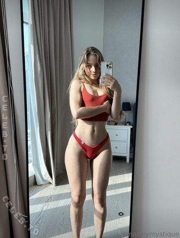 Marley Mystique nude photo 2