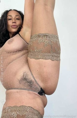 marquise honey banana nude photo 1