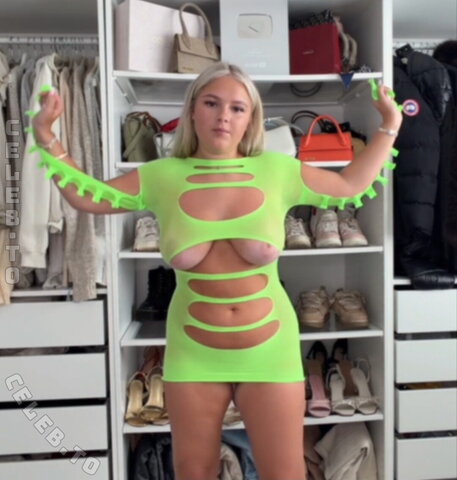 Marsdenit nude photo 6