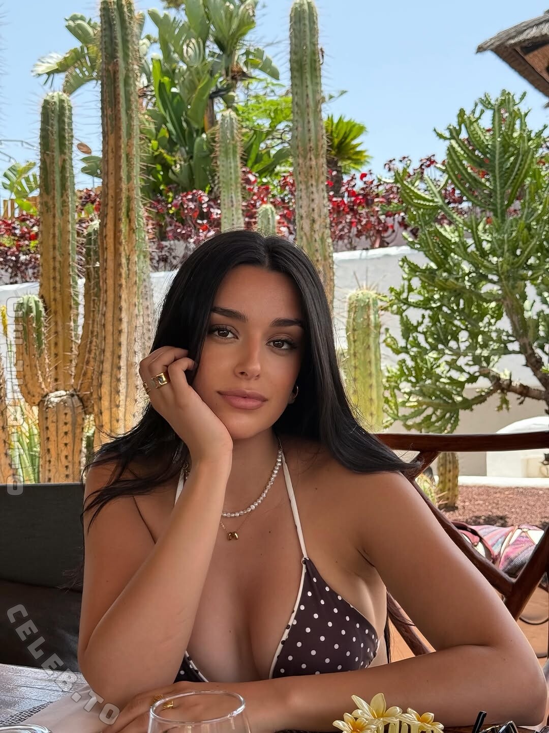 Marta Diaz nude photo 11