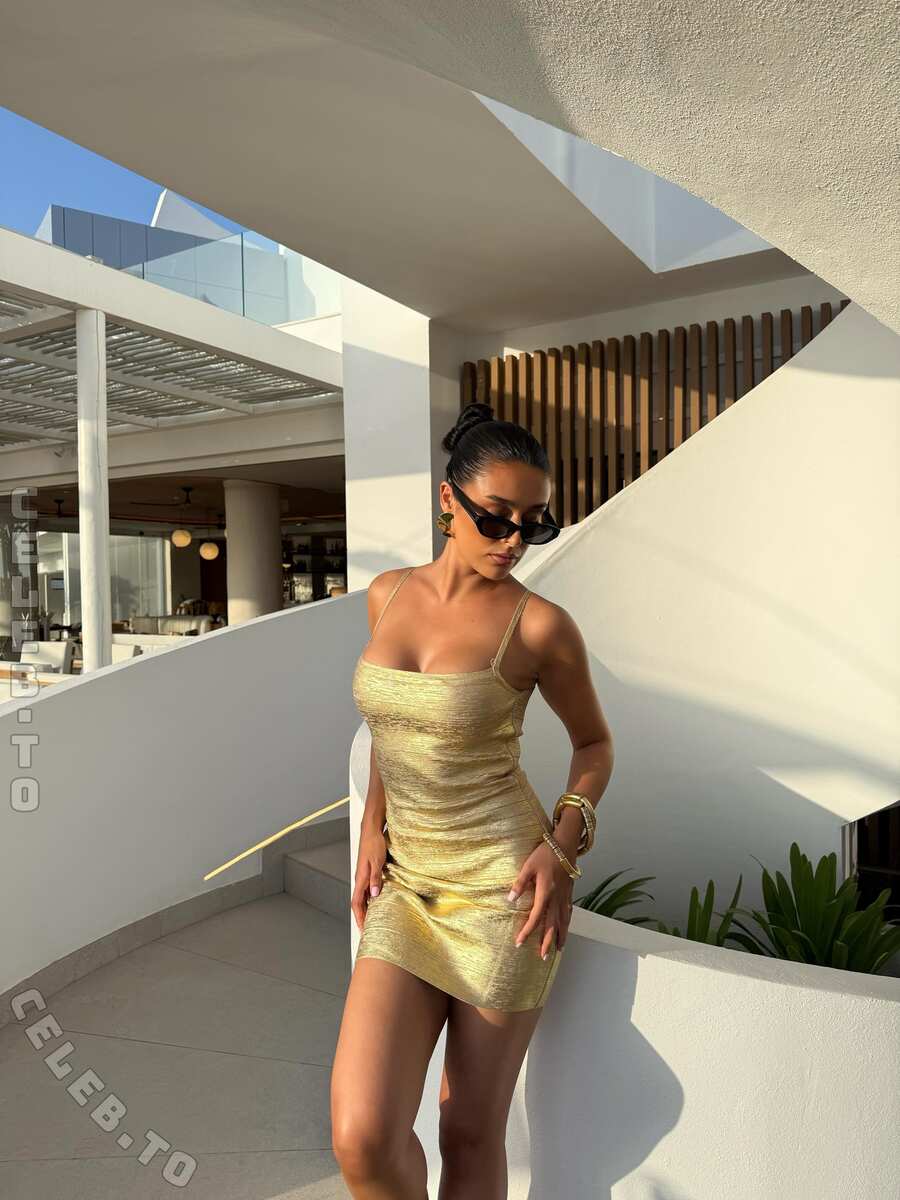 Marta Diaz nude photo 4