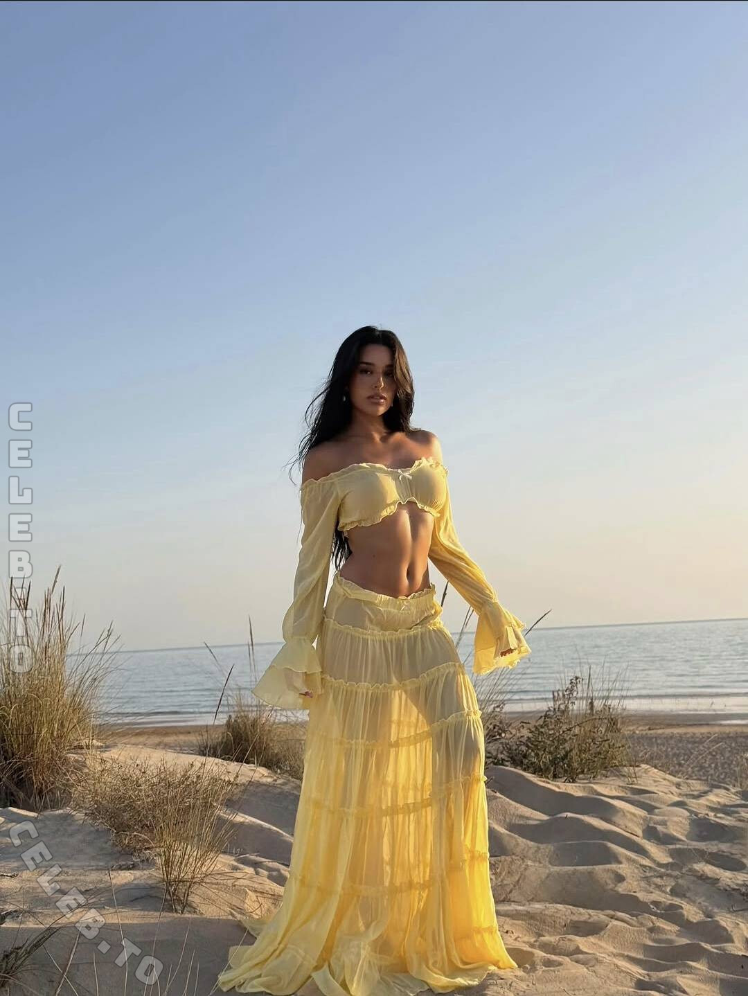 Marta Diaz nude photo 4