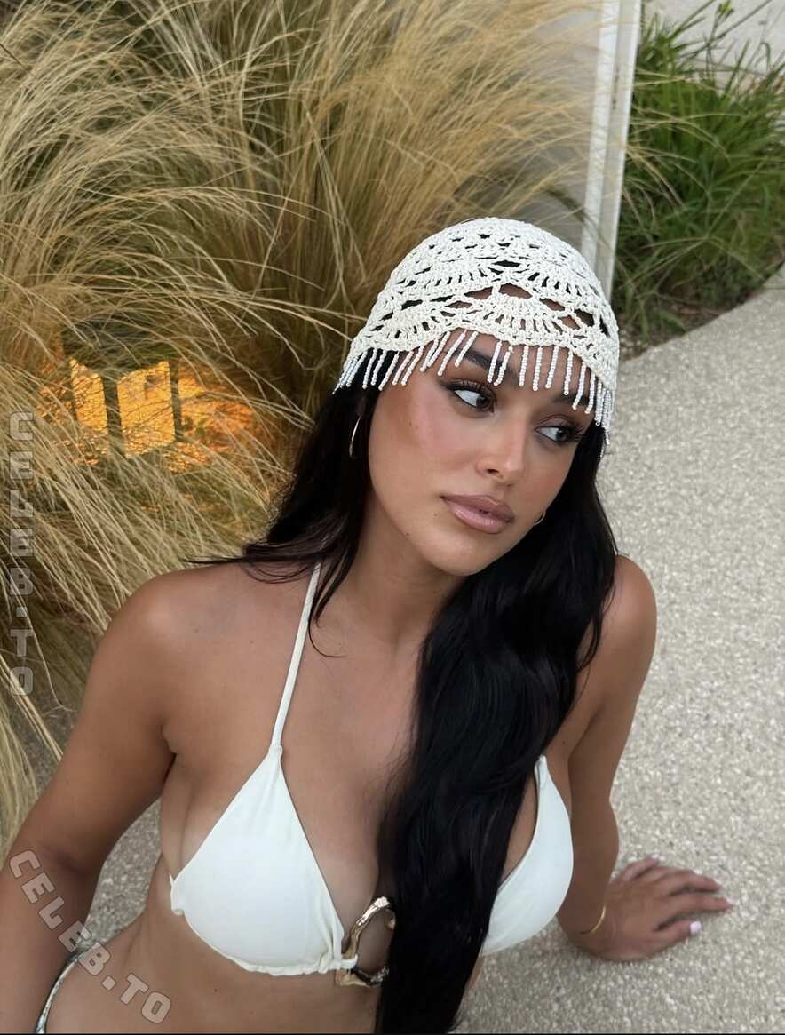 Marta Diaz nude photo 2