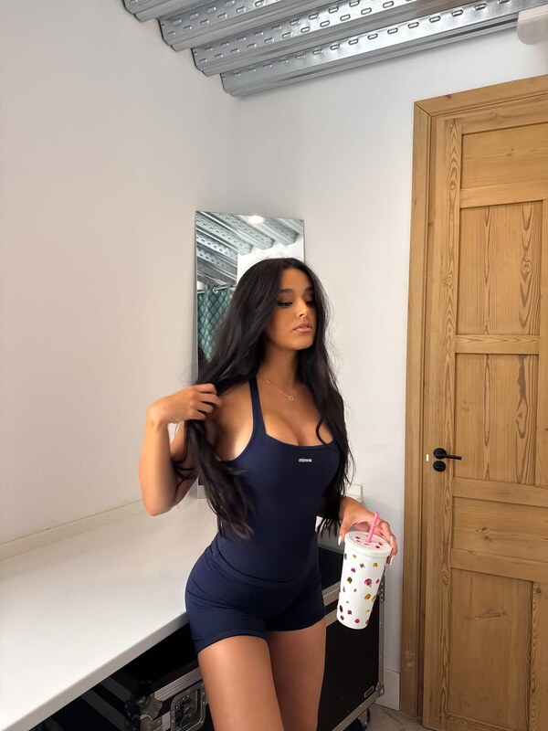 Marta Diaz nude photo 6