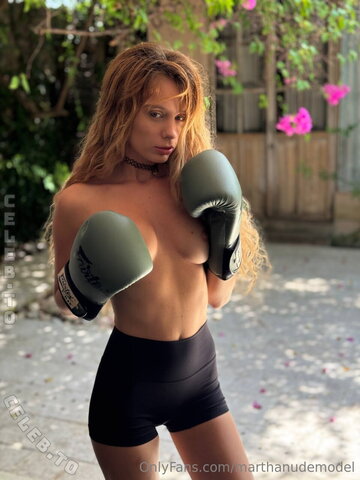 Marta Gromova nude photo 21