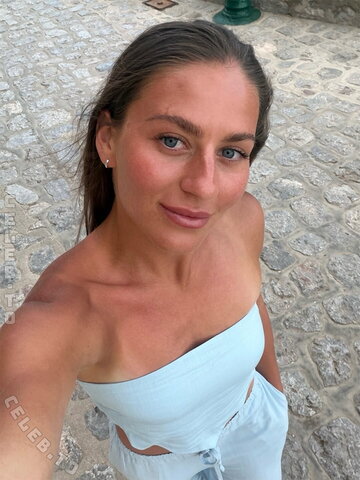 Marta Kostyuk nude photo 6