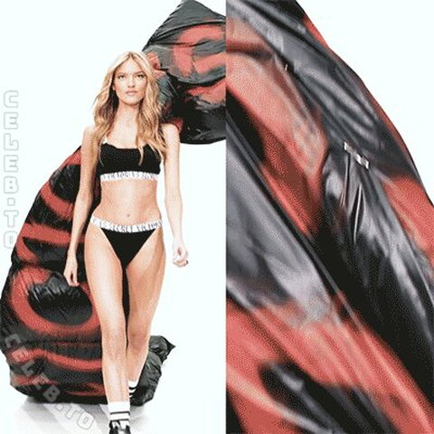 Martha Hunt nude photo 59