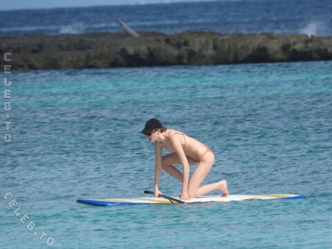 Martha Hunt nude photo 104