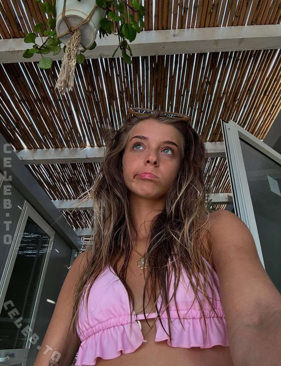 Martina dell nude photo 5