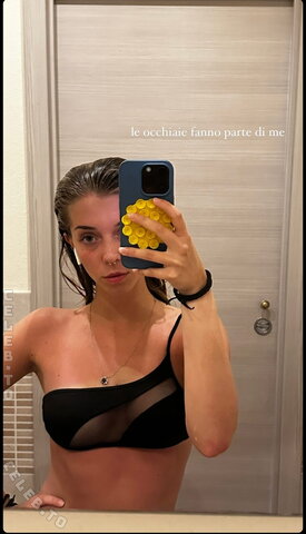 Martina dell nude photo 2