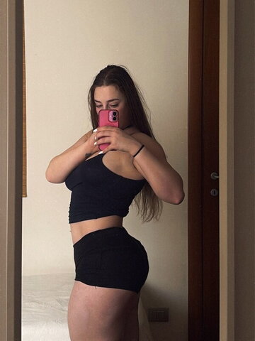 Martina Vigano nude photo 1