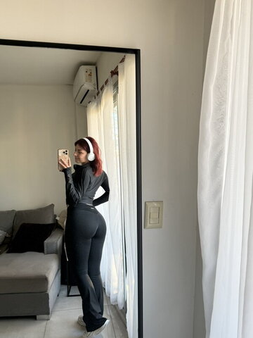 Martu Morales Sexy (1 photo)