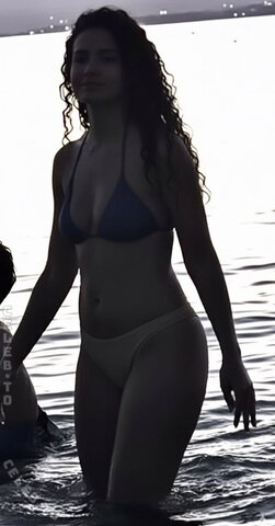 Marwa Eldessouky nude photo 3