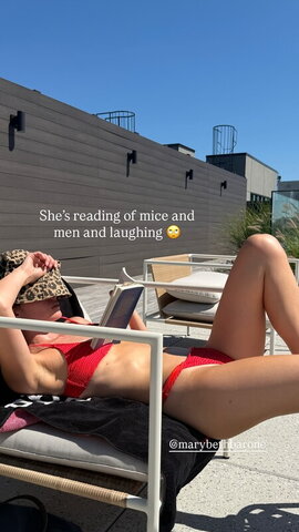 Mary Beth Barone Hot (1 photo)