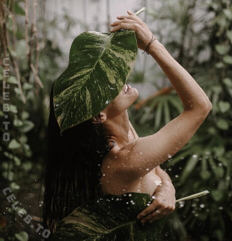 Mary Shum nude photo 6