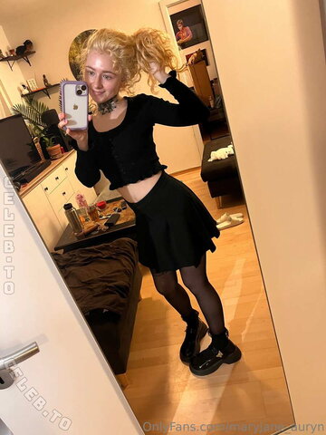 MaryjaneAuryn nude photo 24